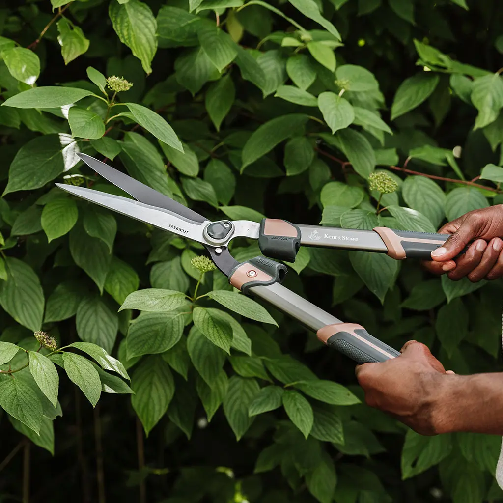 Kent & Stowe SureCut Hedge Shears - Image 3