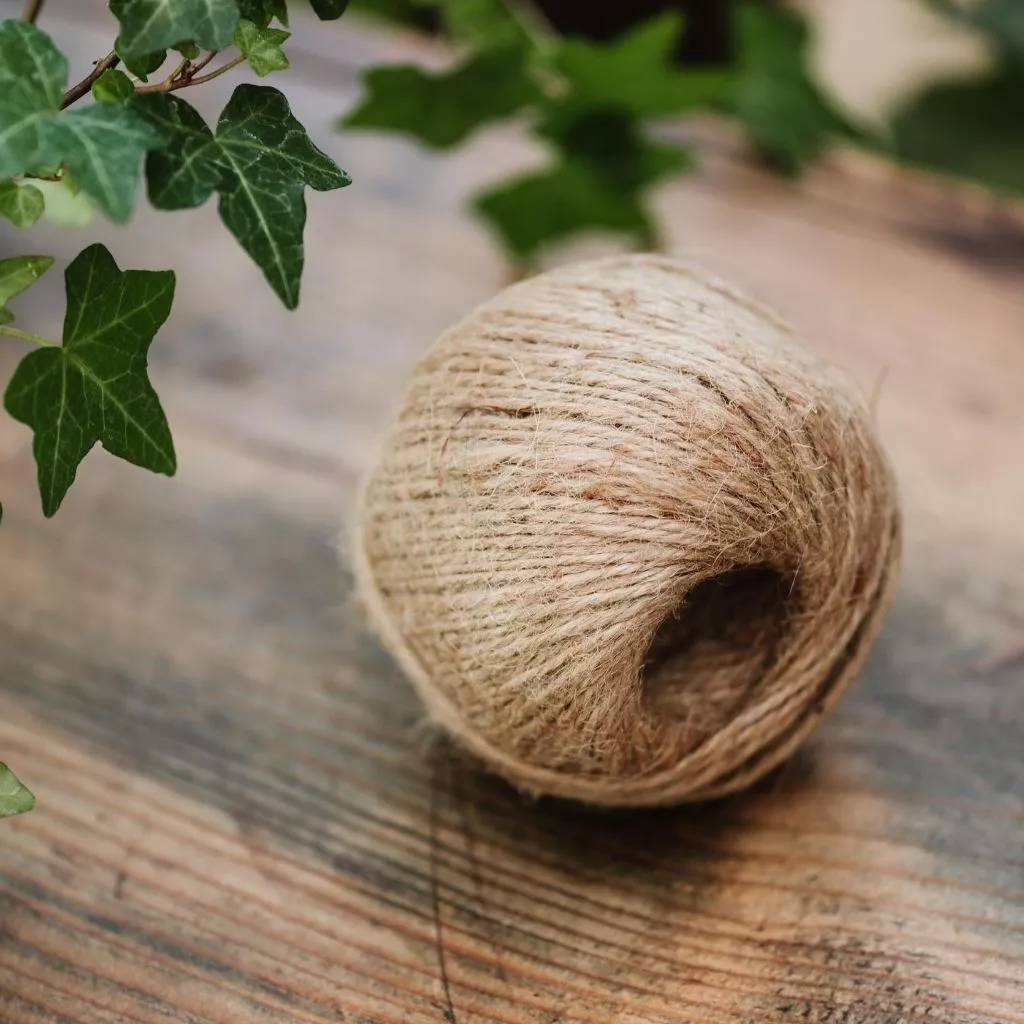 Kent & Stowe Jute Twine Natural 80m 100g - Image 3
