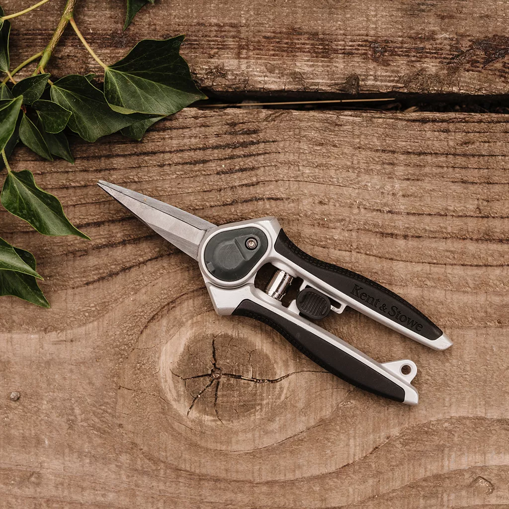 Kent & Stowe Eversharp Garden Snips - Image 4