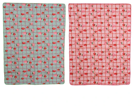 Picnic Blanket With Strawberry Print (150x200cm) - Image 2