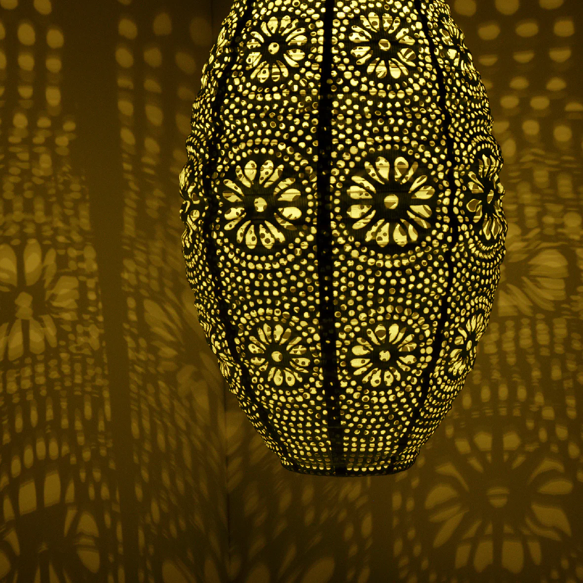 Lumino Solar Lantern - Green - Image 3