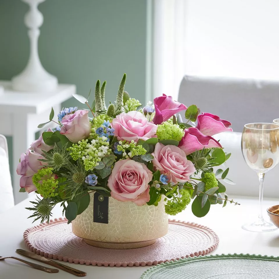 Arrangement made with the finest flowers Neutrals €125 FB23 - Image 5