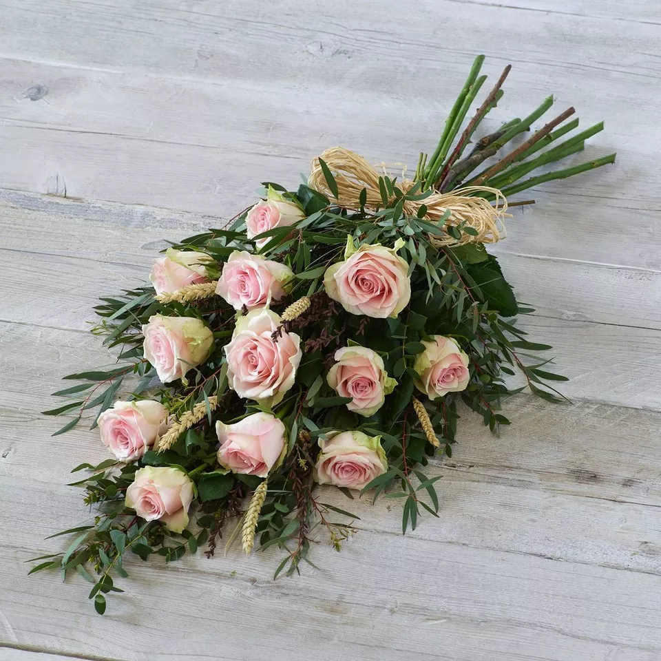 Classic Rose Sheaf Yellow - Image 5
