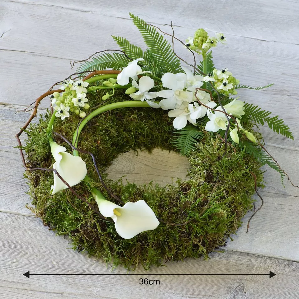 Eco-friendly White Calla Wreath - Image 2