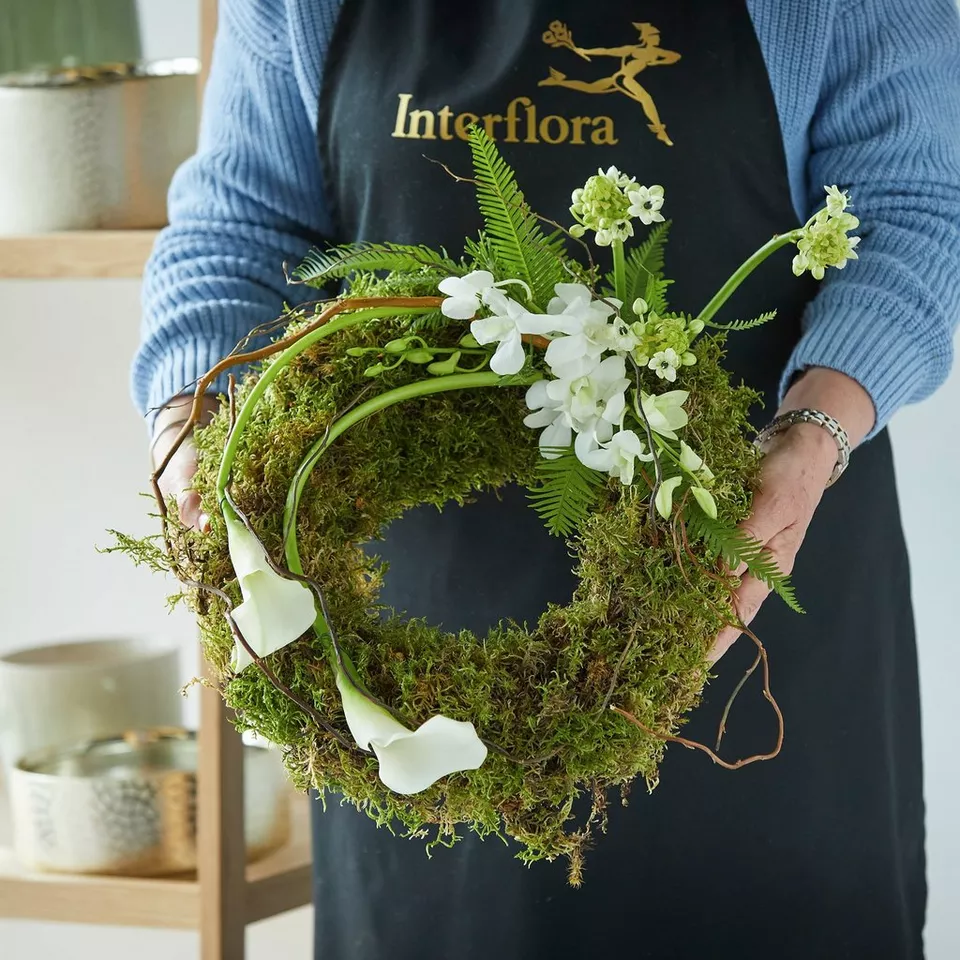 Eco-friendly White Calla Wreath - Image 3