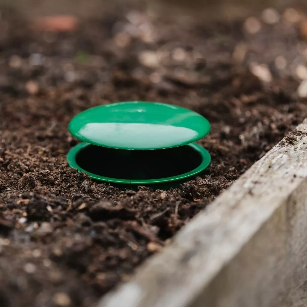 Growing Success Slug & Snail Trap - Suitable for Organic Gardening - Image 4