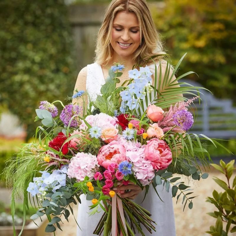 Hand-Tied Bouquet - Image 7