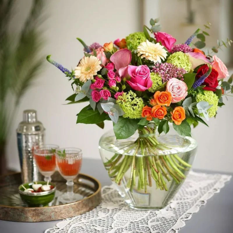 Hand-Tied Bouquet - Image 9
