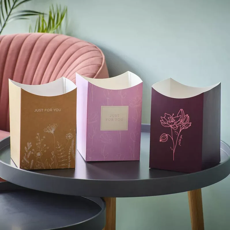 Handcrafted Bright Gift Box - Image 4