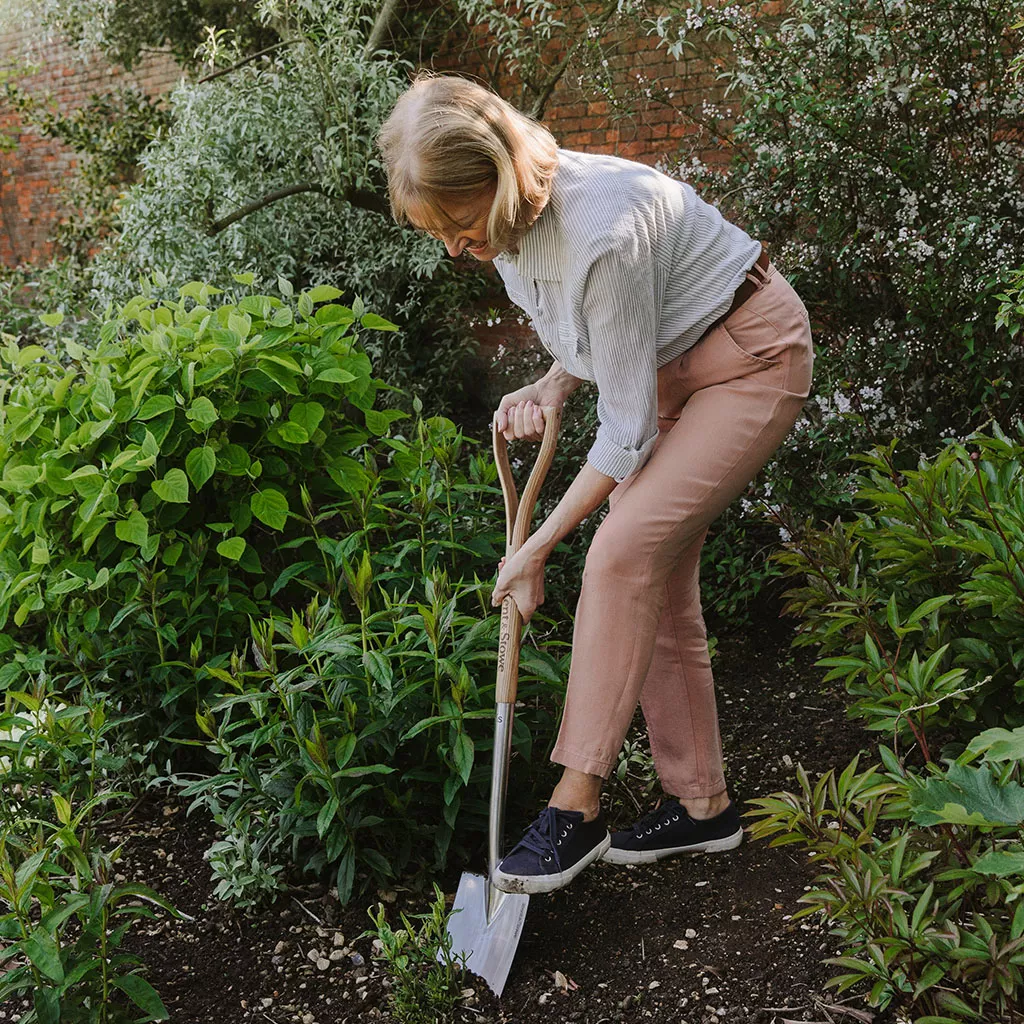 Kent and Stowe Stainless Steel Garden Life Digging Spade - Image 2