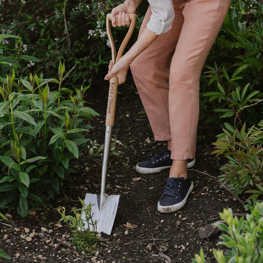 Kent and Stowe Stainless Steel Garden Life Digging Spade - Image 4