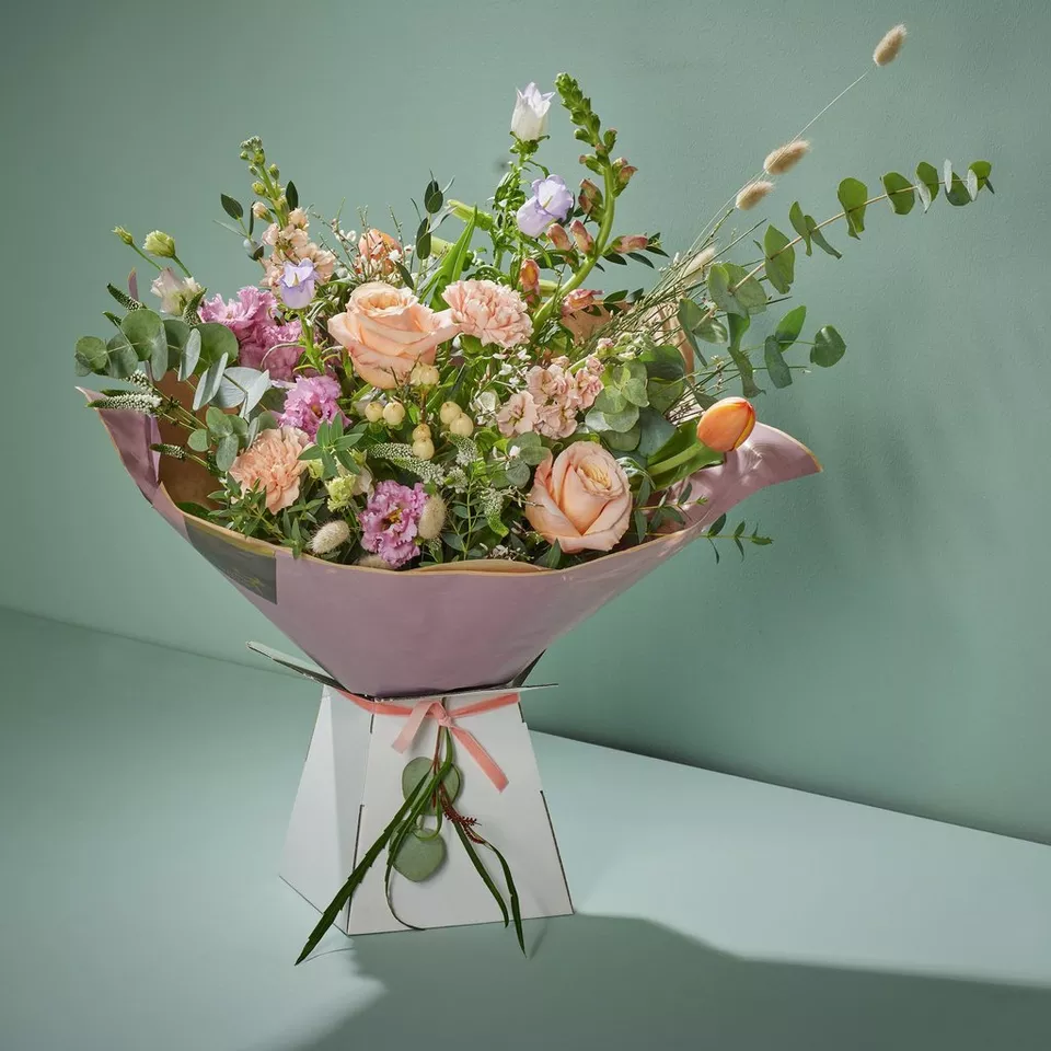 Luxury Classic Spring Bouquet - Image 5