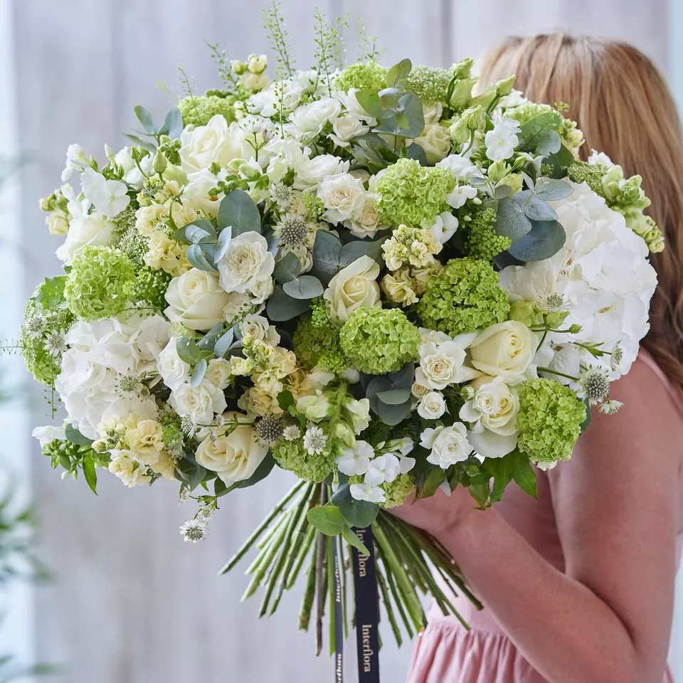 Pure Luxury Bouquet - Image 4