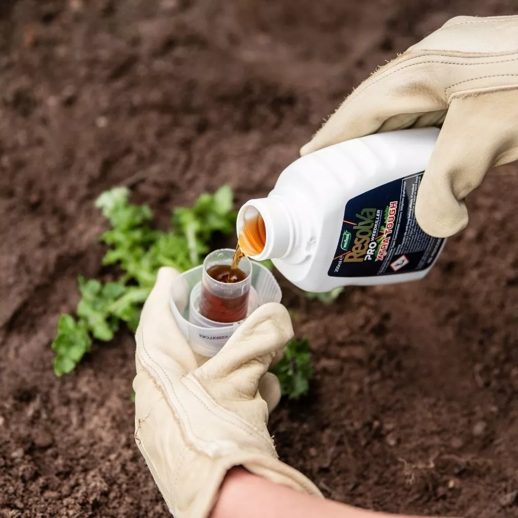 Westland Resolva Pro Weedkiller Xtra Tough Super Concentrate 1L - Image 4