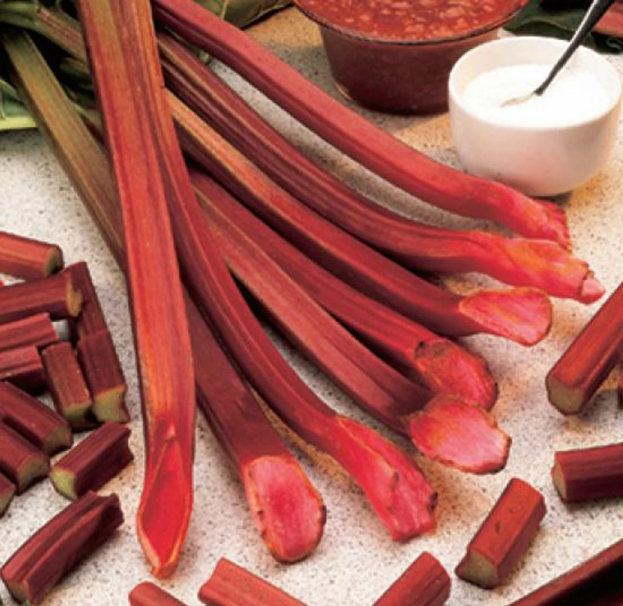 Rhubarb 'Red Champagne' - Image 2