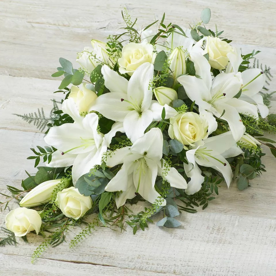 Rose and Lily Spray - Image 9