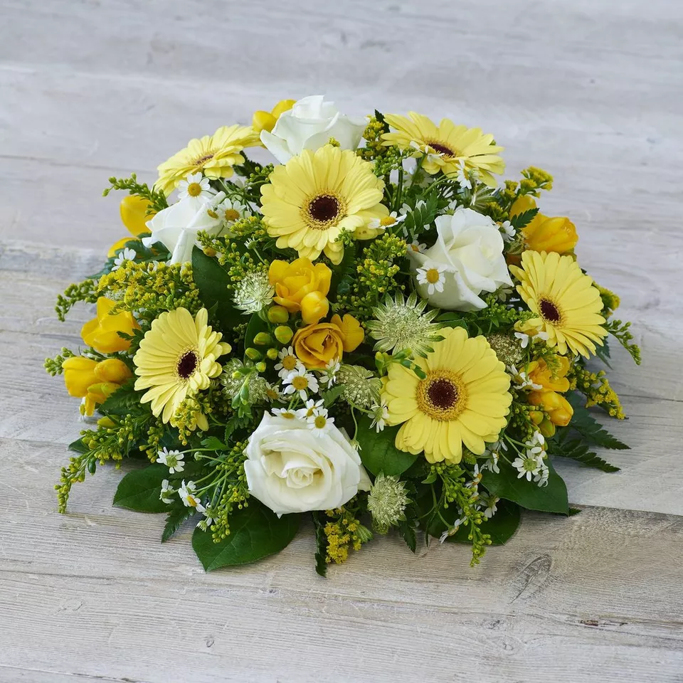 Scented Yellow Posy - Image 4