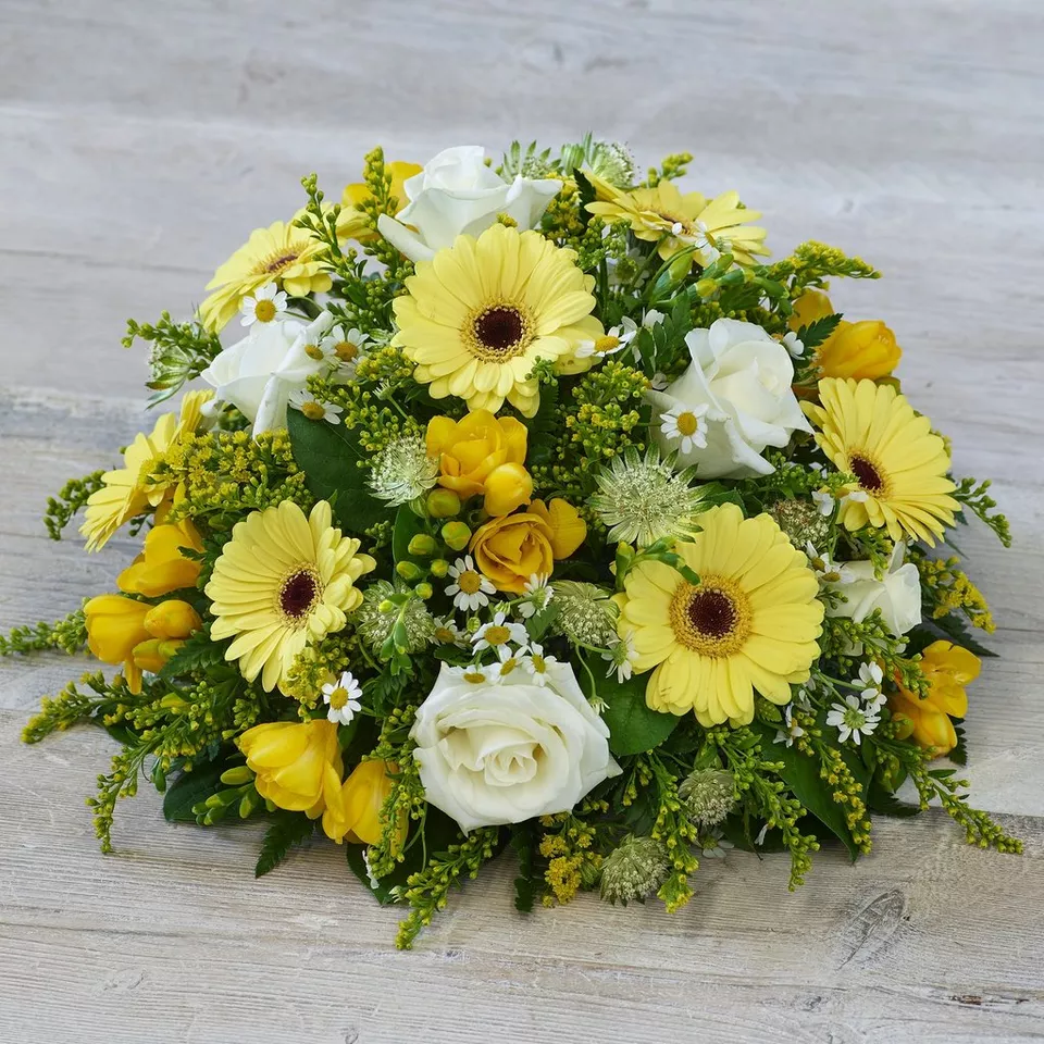 Scented Yellow Posy - Image 6