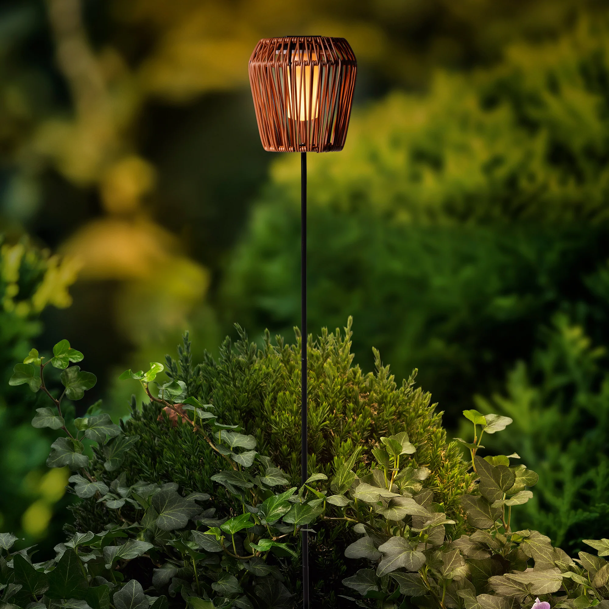 Solar stake light flame