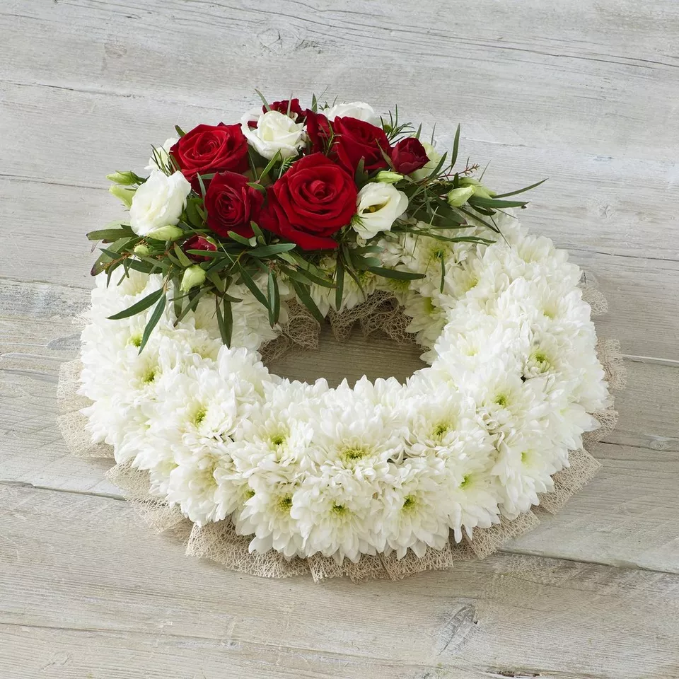 Traditional Wreath - Image 2