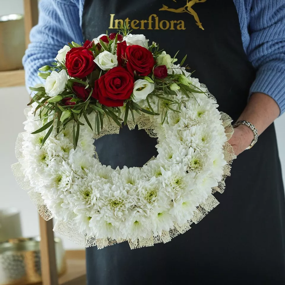 Traditional Wreath - Image 3