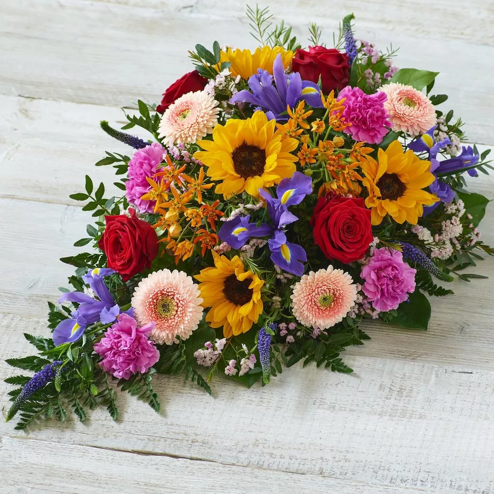 Vibrant Medley Spray - Image 4