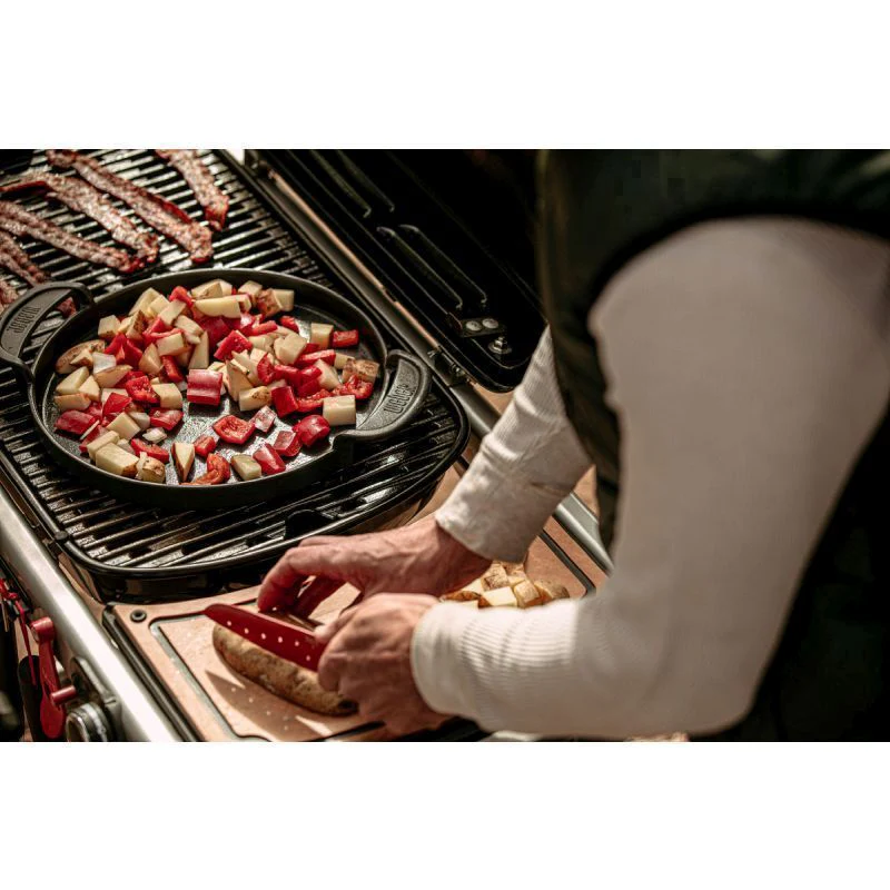 Weber Traveler Gas Barbecue - Image 4