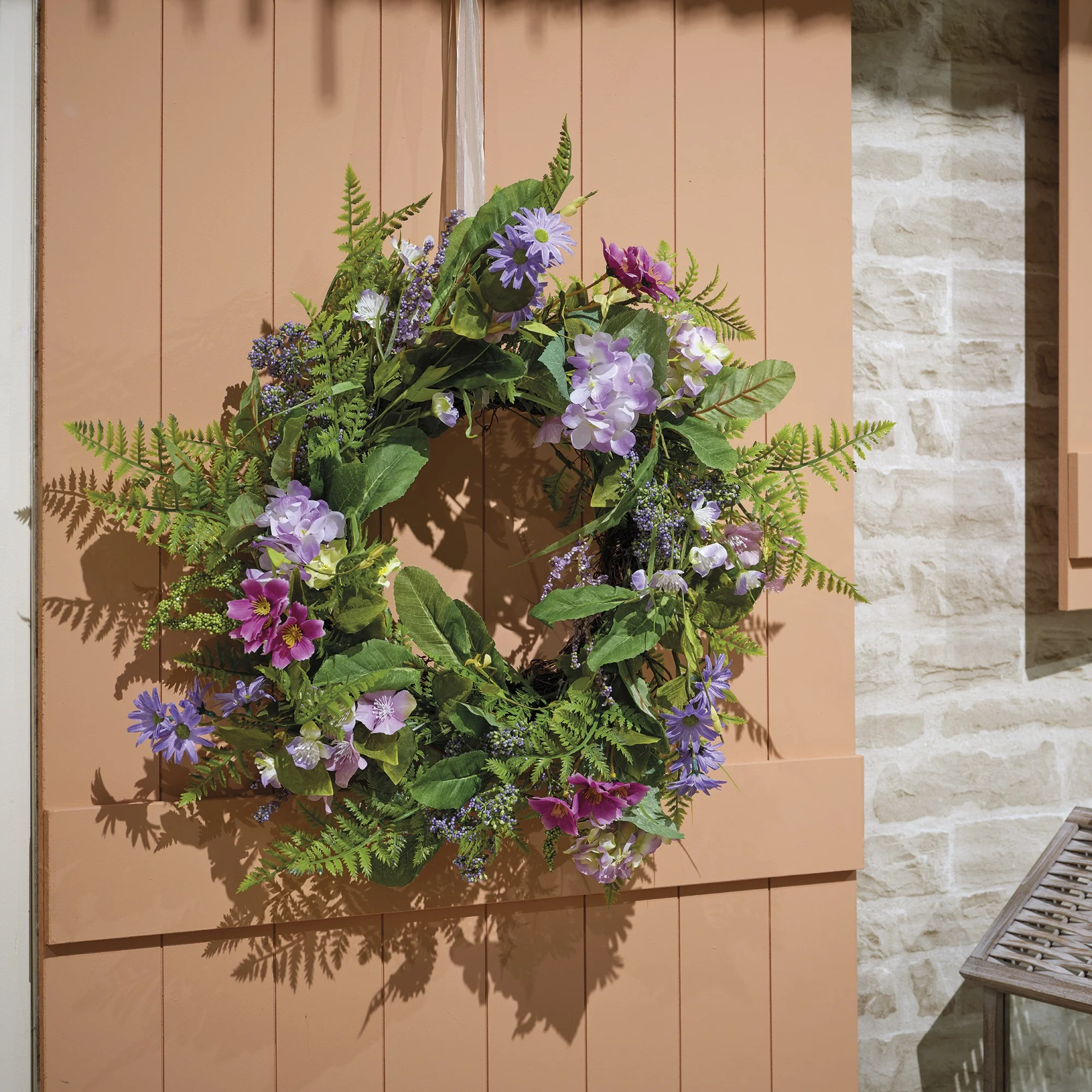 Wreath hydrangea daisy